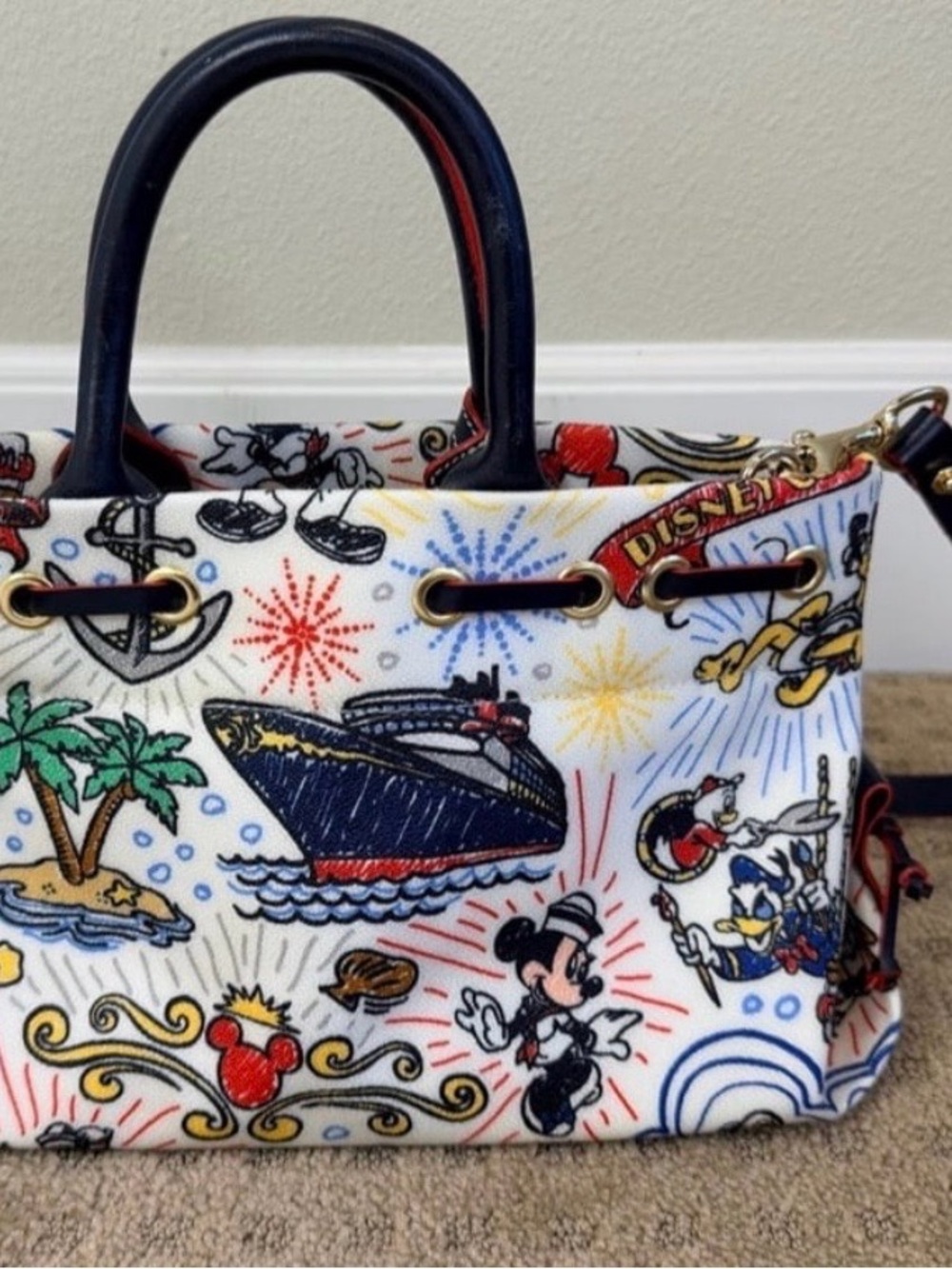Disney x Dooney & Bourke DCL Disney Cruise Line Character Sketch Purse - Picture 2 of 5